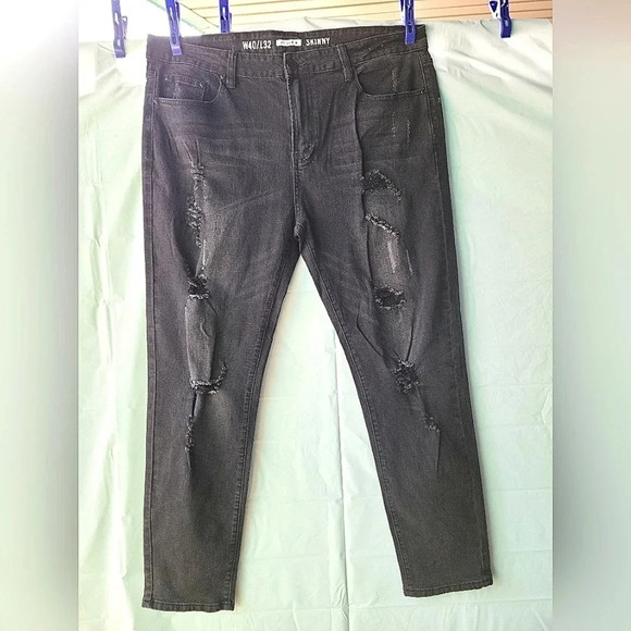 NWT  UH Denim Black Skinny Distressed Jeans W30 L32 - Picture 1 of 7